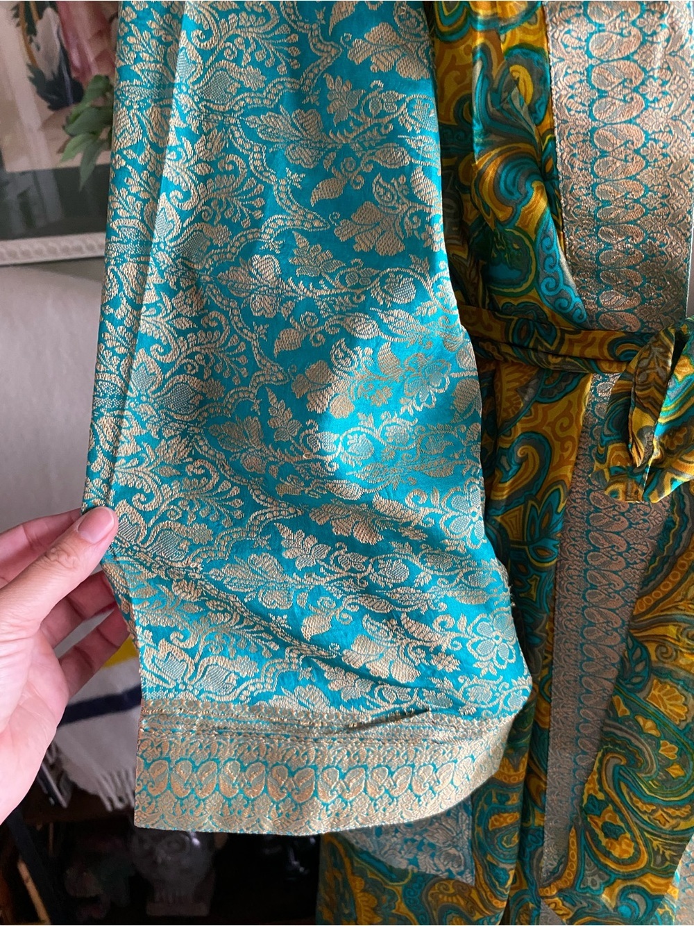 India Silk Handmade Robe - Picture 8 of 10